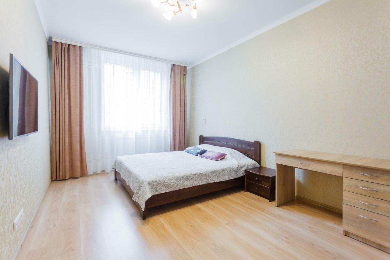 Business Class Apartment At Lomonosova Киев Екстериор снимка